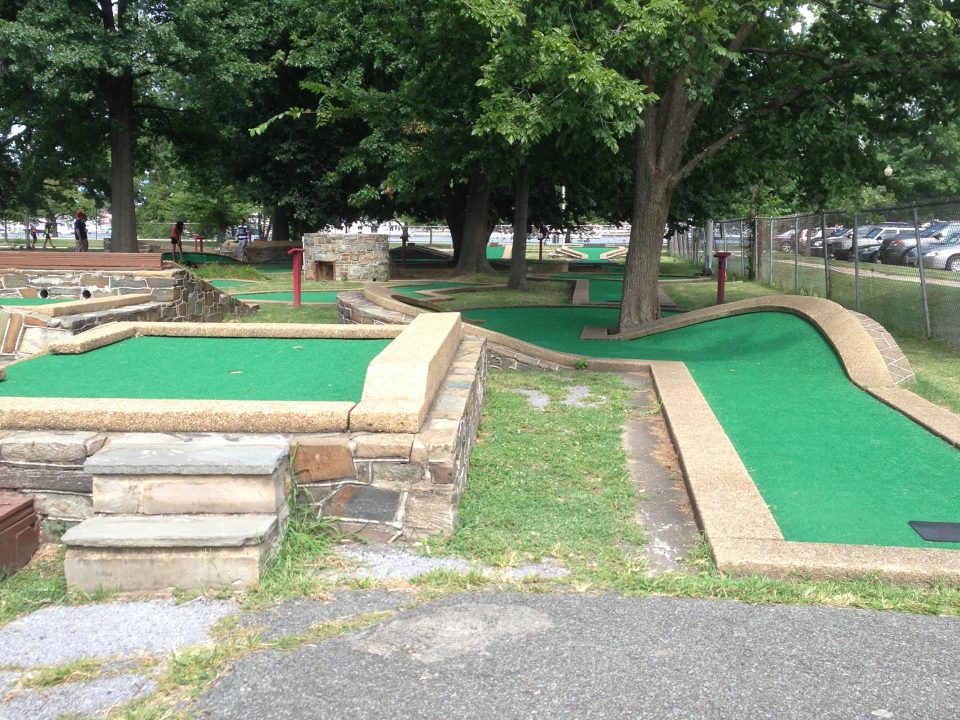 Mini golf not far from Tysons Corner